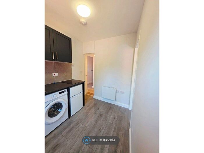 1 Bedroom Flat To Rent In Ryecroft, Stevenage, SG1