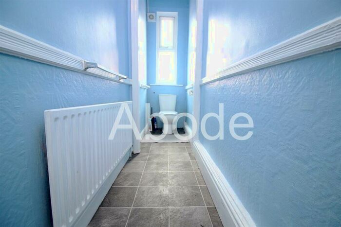 4 Bedroom House To Rent In Brudenell Avenue, Hyde Park, Leeds, LS6