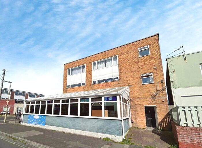 1 Bedroom House To Rent In Creek Road, PO11