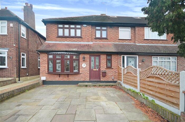 4 Bedroom Semi-Detached House To Rent In Hill Grove, Romford, Essex, RM1