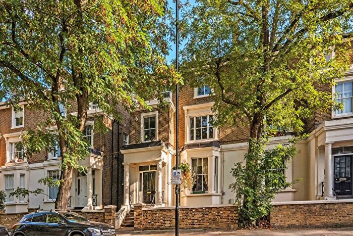2 Bedroom Flat For Sale In Randolph Gardens, Maida Vale, NW6