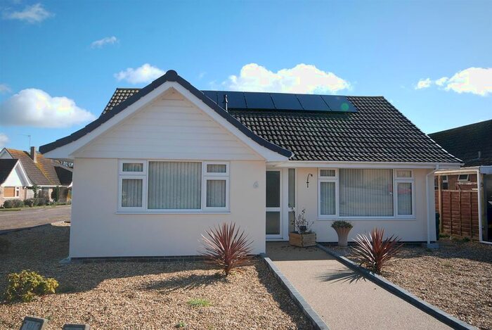 2 Bedroom Bungalow To Rent In Scalwell Lane, Seaton, Devon, EX12