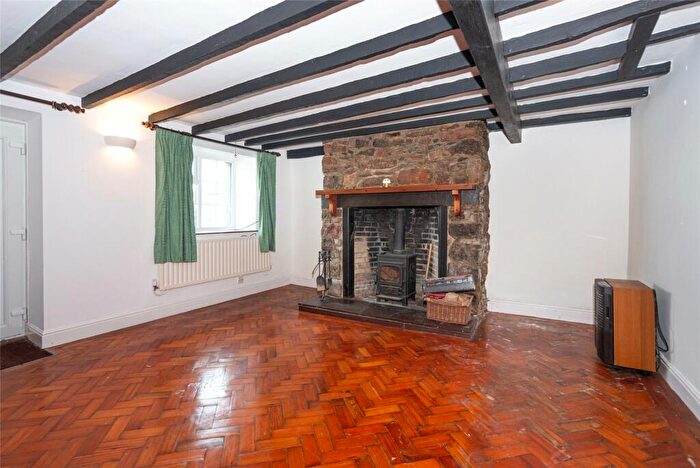 2 Bedroom Link Detached House For Sale In Brynsiencyn, Llanfairpwll, Isle Of Anglesey, LL61