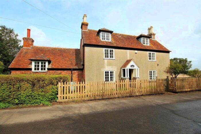3 Bedroom Detached House To Rent In Lepe, Exbury, Southampton, SO45