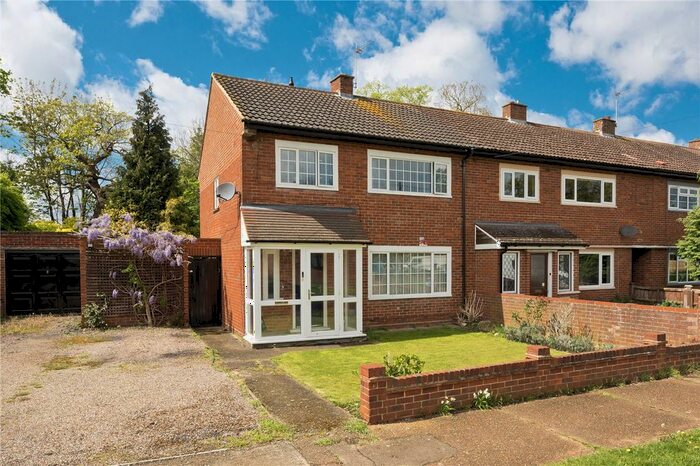 3 Bedroom Semi-Detached House To Rent In Blair Avenue, Esher, Surrey, KT10