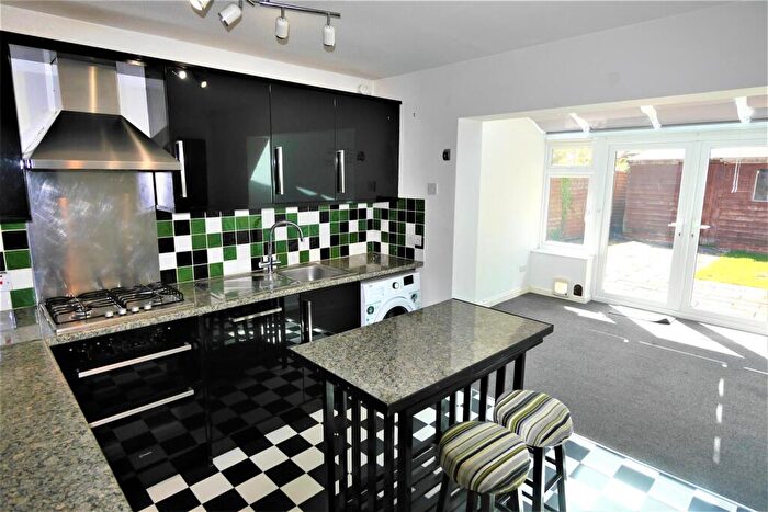 2 Bedroom Semi-Detached House For Sale In Flemming Avenue, Chalgrove, OX44