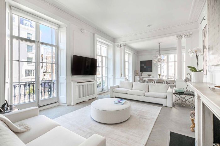 2 Bedroom Flat To Rent In Eaton Place, Westminster, London, SW1X