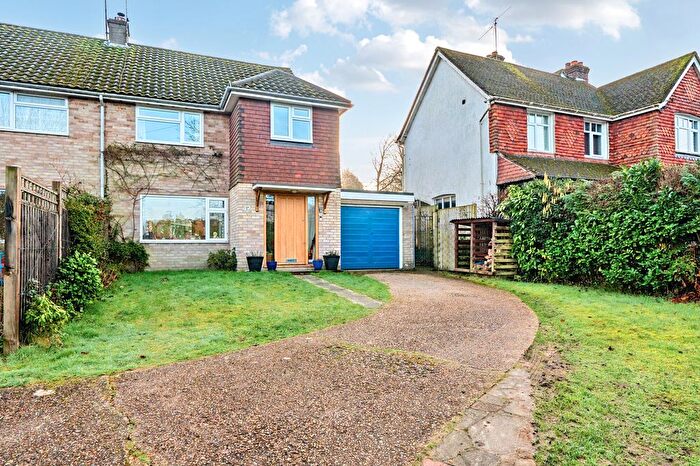 3 Bedroom Semi-Detached House For Sale In London Road, Liphook, GU30