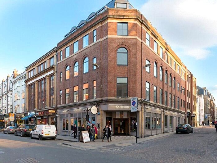 1 Bedroom Apartment To Rent In New Inn Hall Street, Central Oxford, OX1