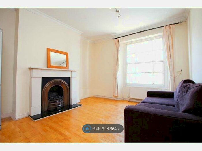 1 Bedroom Flat To Rent In Heath Road, Twickenham, TW1