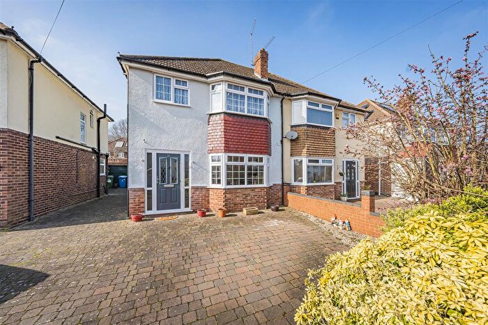 3 Bedroom Semi Detached House For Sale In Smiths Lane, Windsor, SL4