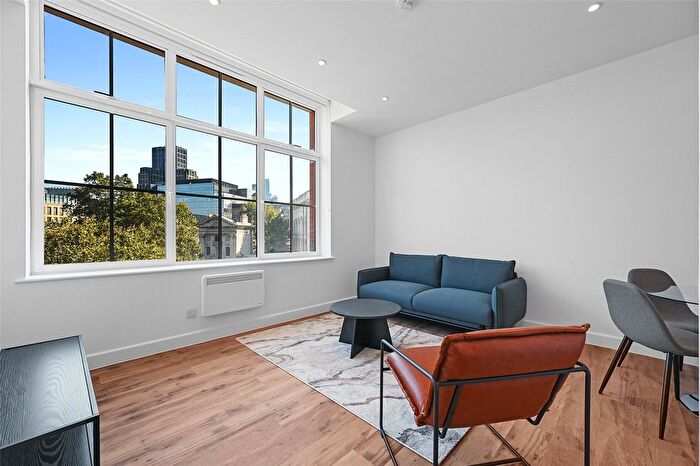 2 Bedroom Flat To Rent In West Smithfield, London, EC1A