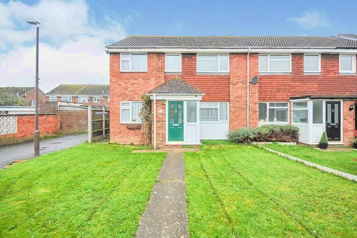 4 Bedroom End Of Terrace House To Rent In Claremont Road, Swanley, Kent, BR8