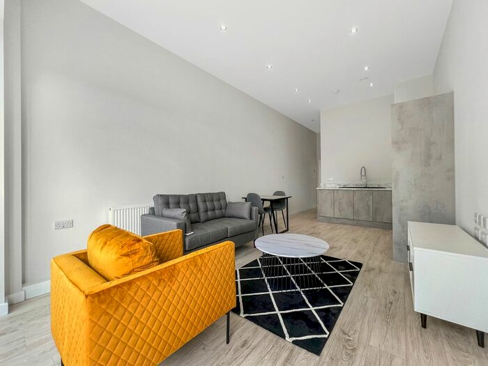 1 Bedroom Flat To Rent In Atkinson Street, Hunslet, Leeds, LS10