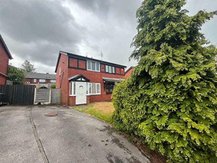 2 Bedroom Semi-Detached House For Sale In Dovestone Crescent, Dukinfield, SK16