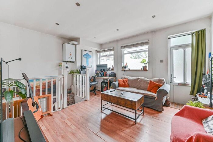 1 Bedroom Flat For Sale In Anerley Road, Anerley, London, SE20