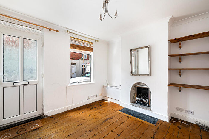 2 Bedroom Terraced House For Sale In Albany Street, Lincoln, Lincolnshire, LN1