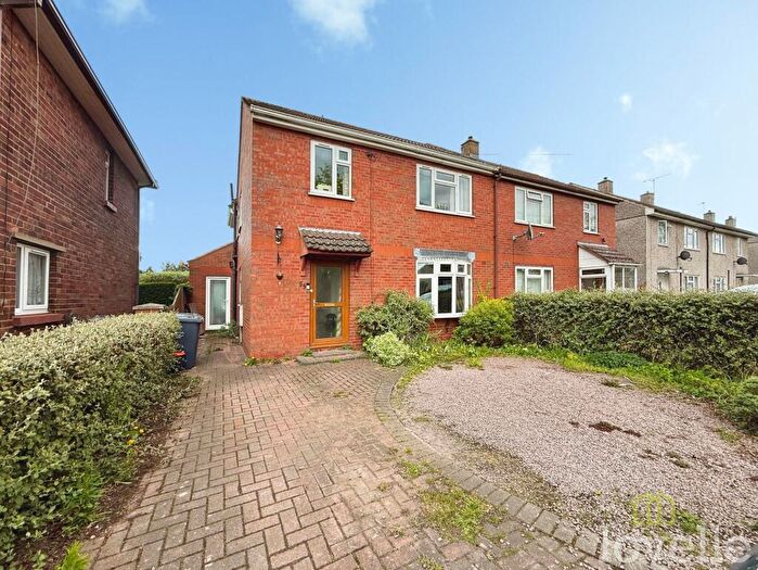 5 Bedroom Semi-Detached House For Sale In De Wint Avenue, Lincoln, LN6