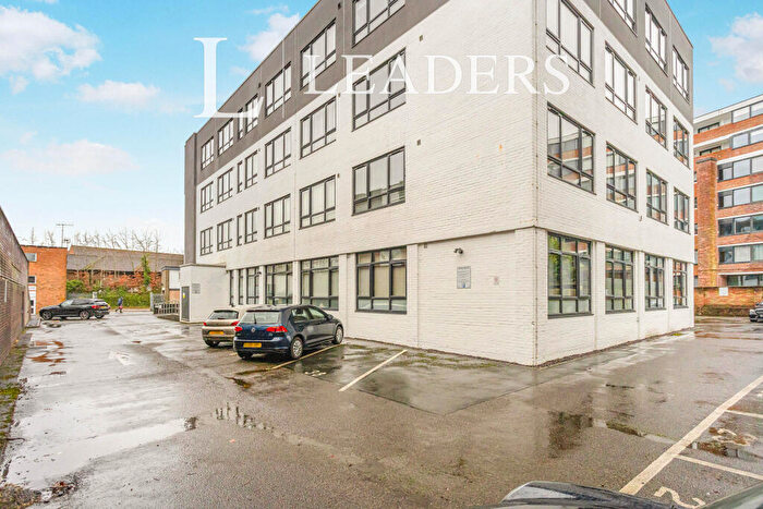 2 Bedroom Flat To Rent In White House, Burrell Road, RH16