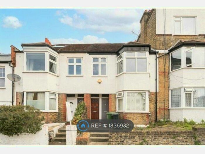 2 Bedroom Maisonette To Rent In Lyham Road, London, SW2