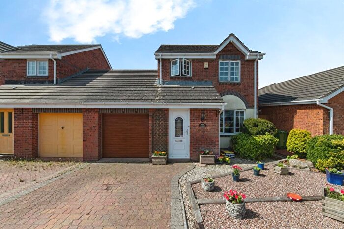 3 Bedroom Detached House For Sale In Ivydale, Exmouth, EX8