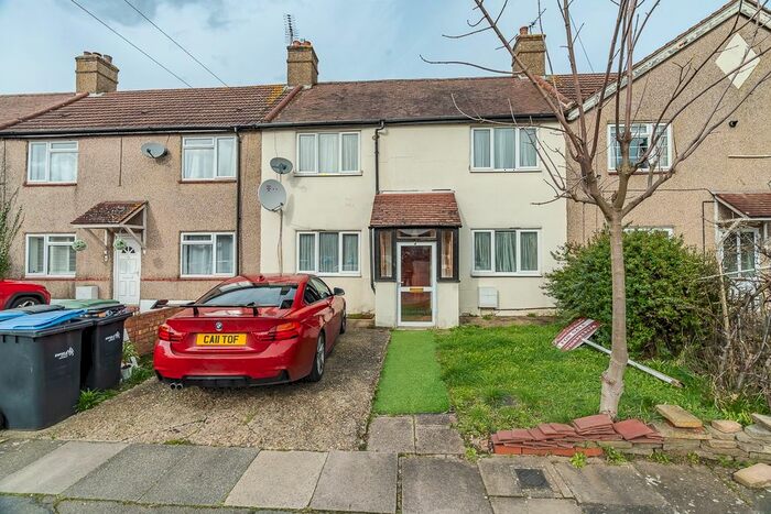 3 Bedroom Terraced House To Rent In Carpenter Gardens, London, N21