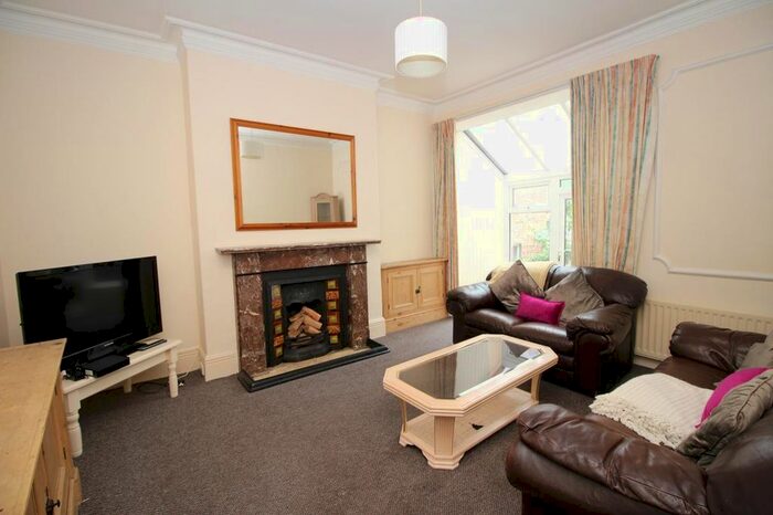 5 Bedroom Terraced House To Rent In Queens Road, Jesmond, Newcastle Upon Tyne, NE2