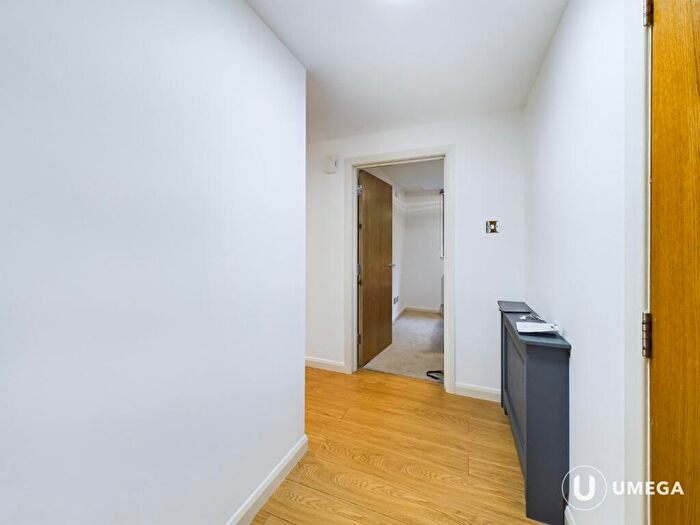 2 Bedroom Apartment To Rent In Slateford Road, Slateford, Edinburgh, EH14