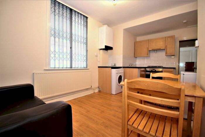 1 Bedroom Apartment To Rent In Evington Road, Off London Road, Leicester, LE2