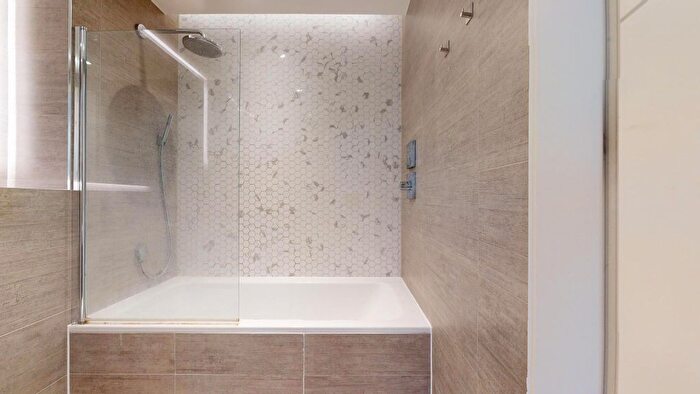 1 Bedroom Flat To Rent In New Horizons Court, Brentford, TW8