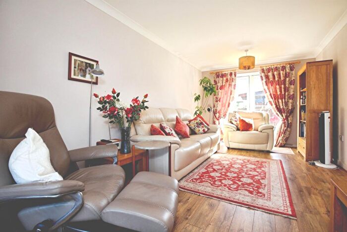 3 Bedroom Detached House For Sale In Butterfield Drive, Amesbury, Salisbury, SP4