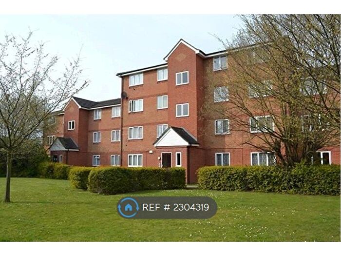 1 Bedroom Flat To Rent In Express Drive, Essex, IG3