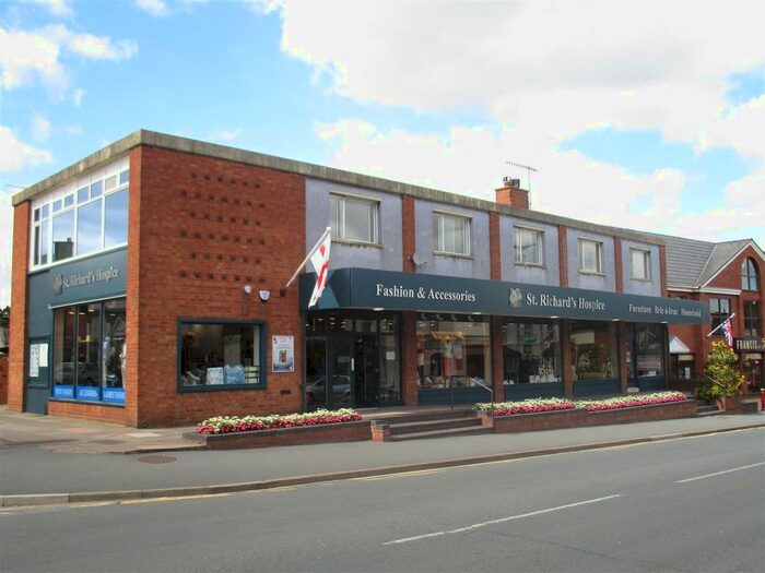 2 Bedroom Flat To Rent In East, Worcester Road, Malvern, WR14