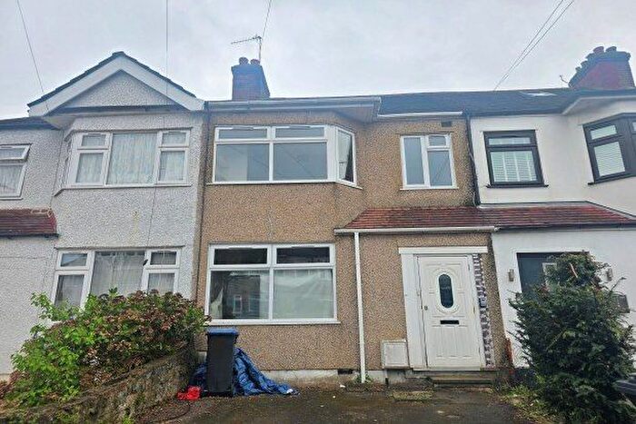 3 Bedroom Property To Rent In Newbury Avenue, Enfield, EN3