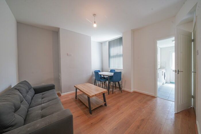 4 Bedroom Terraced House To Rent In Parkinson Road, Walton, Liverpool, L9