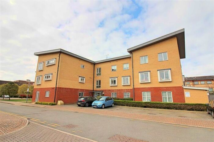 2 Bedroom Flat To Rent In Granger Court, Borehamwood, Herts, WD6