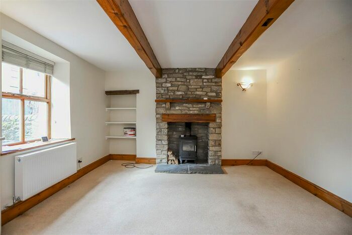 2 Bedroom End Of Terrace House To Rent In Bawdlands, Clitheroe, BB7