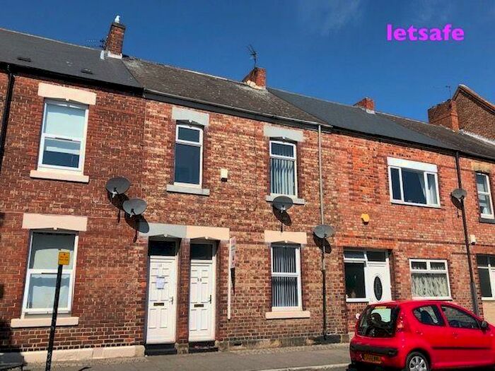 2 Bedroom Flat To Rent In Howdon Rd, North Shields. . ** No Tenant Application Fees **, NE29