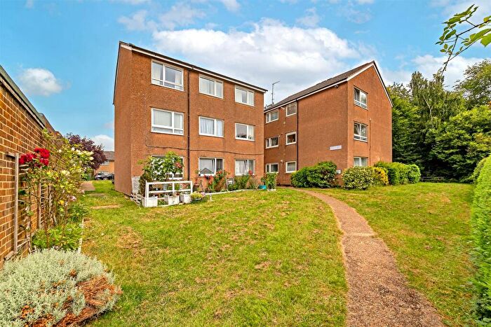 2 Bedroom Apartment To Rent In Smallwood Close, Wheathampstead, AL4