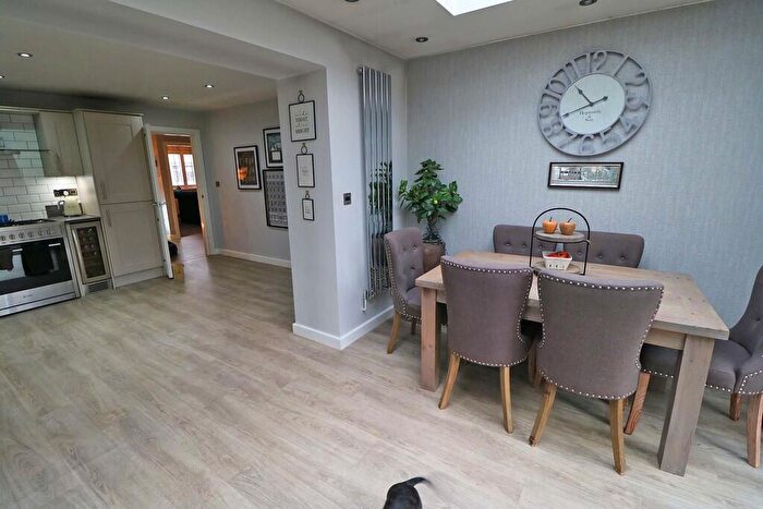 3 Bedroom Bungalow For Sale In Christophers Meadow, West Butterwick, DN17