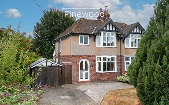 3 Bedroom Semi-Detached House For Sale In Hendy Road, Mold, Flintshire, CH7