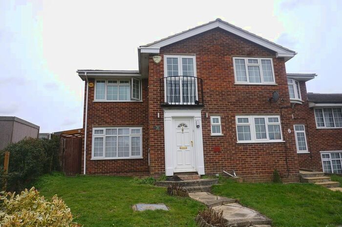 3 Bedroom End Of Terrace House To Rent In Leas Close, Chessington, Surrey., KT9