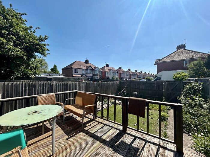 5 Bedroom House To Rent In Horspath Road, Oxford, OX4