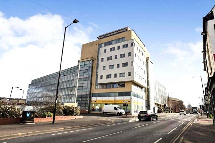 2 Bedroom Apartment To Rent In Anchor Point, Bramall Lane, S2