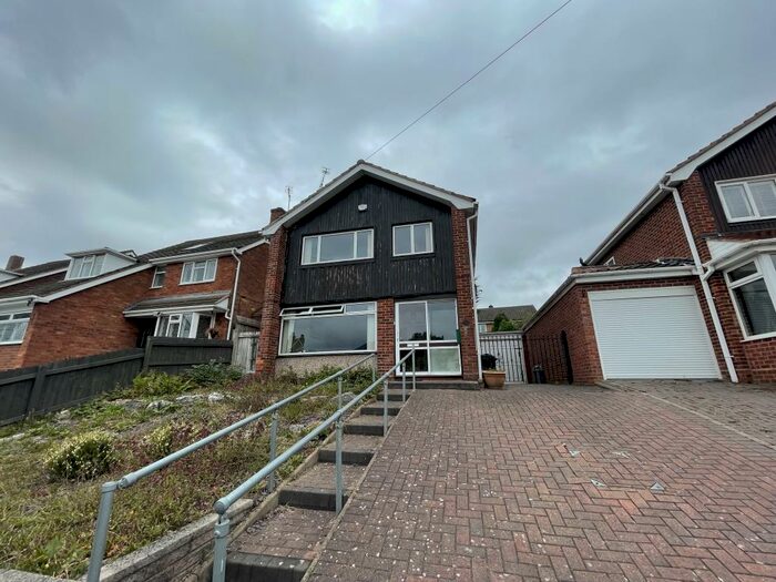 3 Bedroom Detached House To Rent In Lichfield Road, Sutton Coldfield, B74