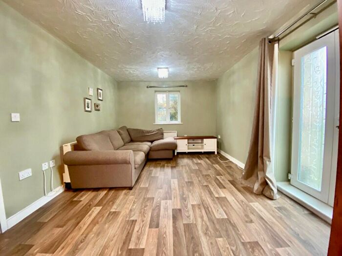 2 Bedroom Flat For Sale In Harn Road, Hampton Centre, Peterborough, Cambridgeshire, PE7