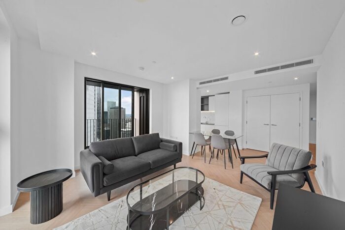 2 Bedroom Flat To Rent In One Thames Quay, Marsh Wall, E14