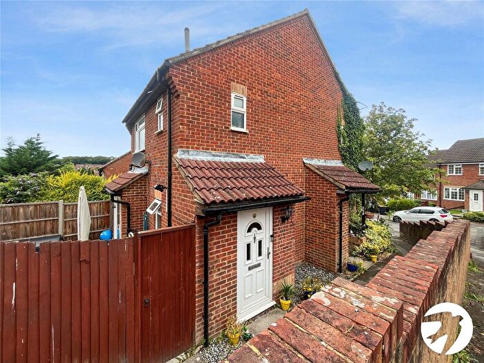 1 Bedroom Terraced House To Rent In Christie Close, Chatham, Kent, ME5