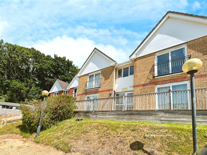 1 Bedroom Apartment For Sale In Creek Gardens, Wootton Bridge, Ryde, PO33