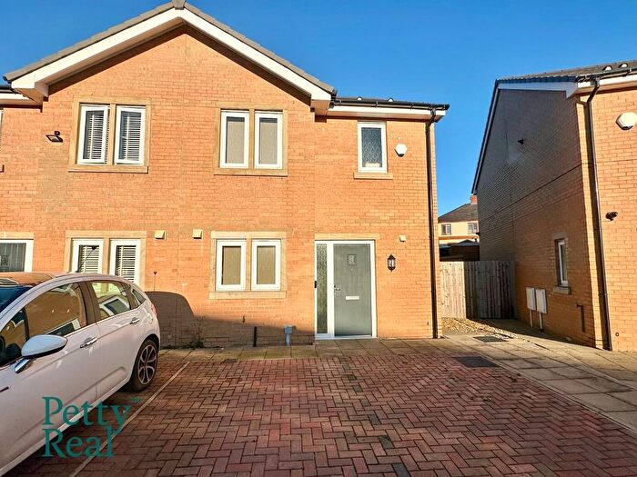 3 Bedroom Semi Detached House For Sale In Oak Mill Drive, Colne, BB8